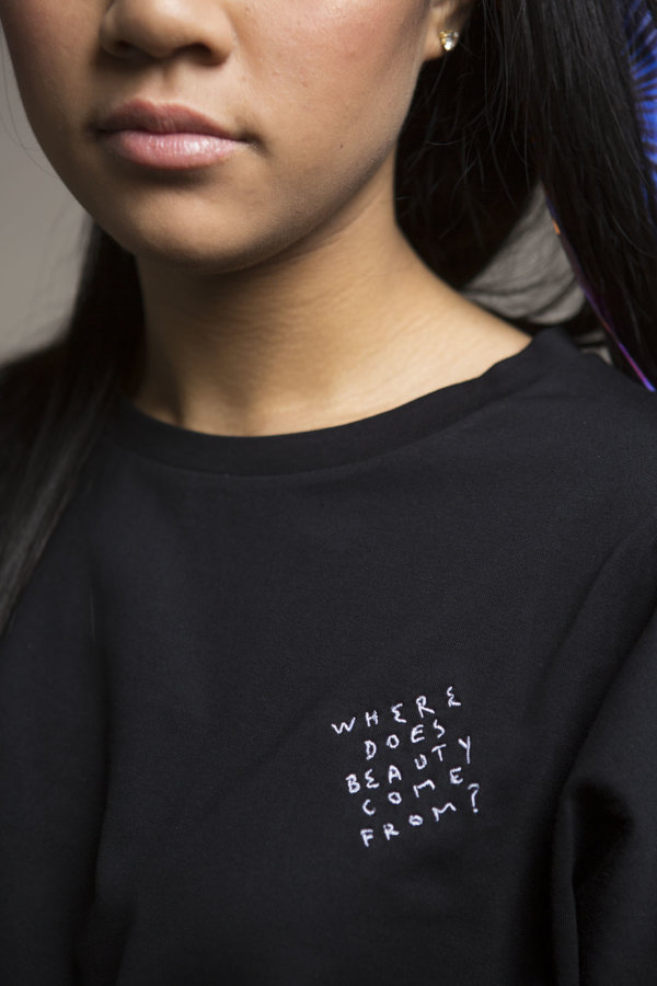 T-shirt Beauty Over con ricamo - immagine 8