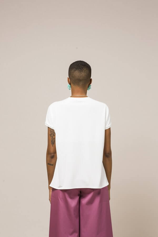 T-Shirt Scollo V - immagine 15