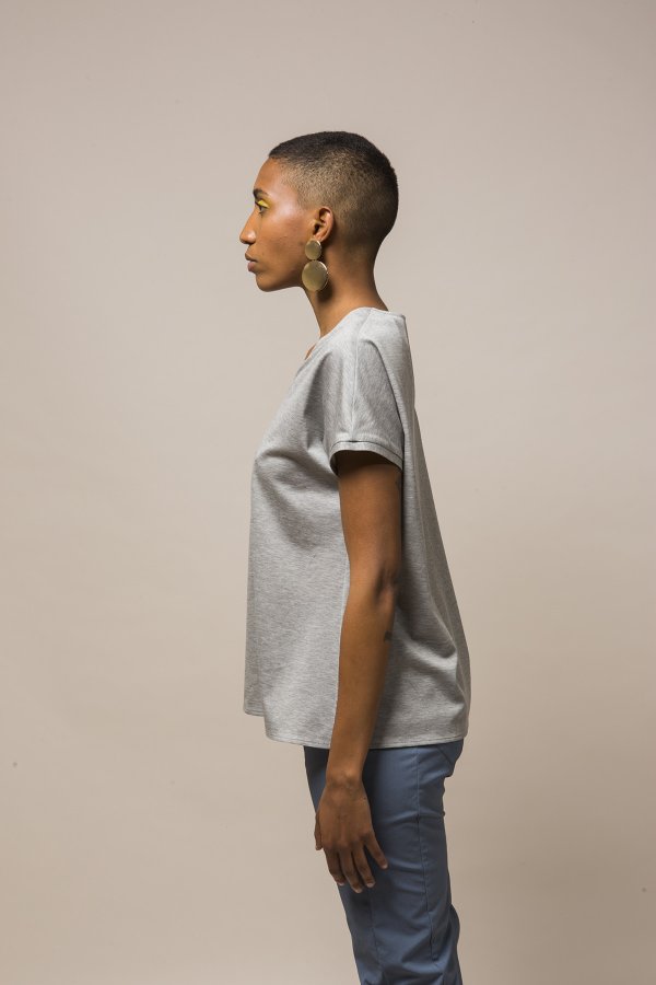 T-Shirt Scollo V - immagine 3