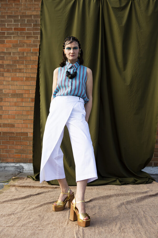 Pantalone asimmetrico con pannello - immagine 9